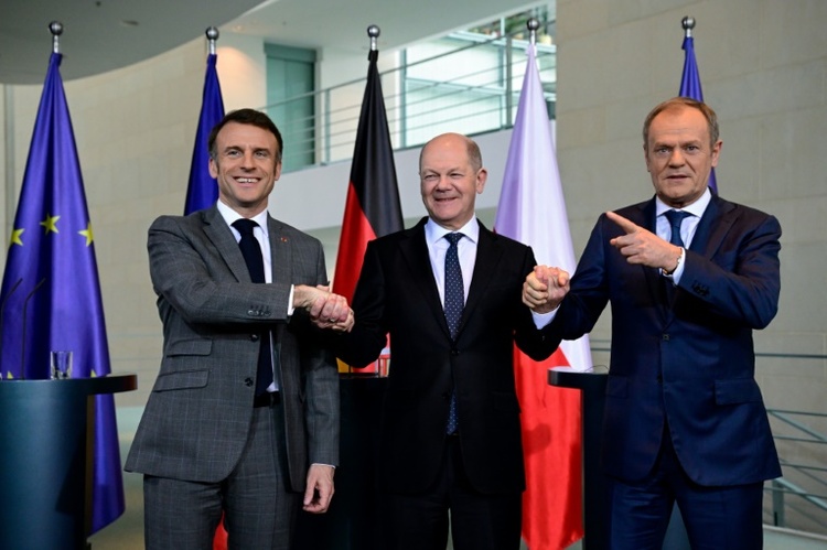 Deutschland, Frankreich und Polen wollen Ukraine mit mehr Waffen versorgen