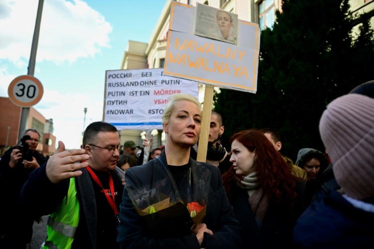 Zahlreiche Protestaktionen an letztem Tag von Wahl in Russland - Nawalny-Witwe in Berlin