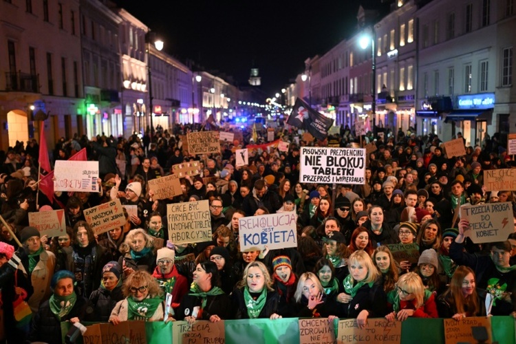 Polens Parlament debattiert über Liberalisierung des Abtreibungsrechts
