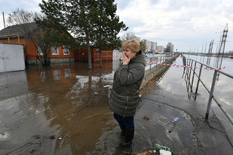 Überschwemmungen in Westsibirien: Behörden ordnen Not-Evakuierungen an