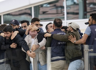 ''Mrder Deutschland'': Demonstranten empfangen Steinmeier in Istanbul