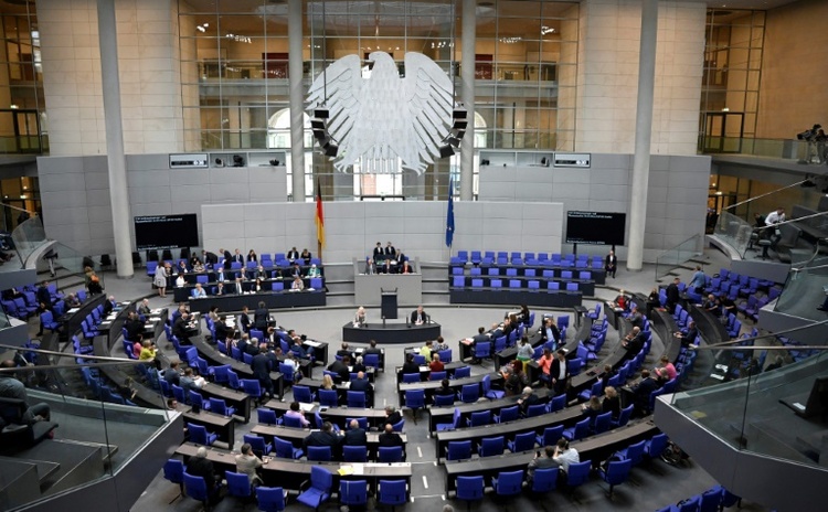 Bundestag soll umstrittenes Klimaschutzgesetz beschließen