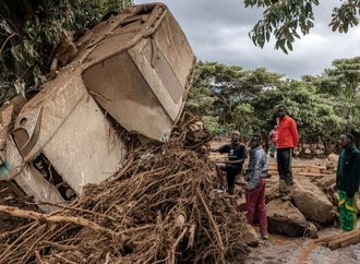 Zahlreiche Touristen in Kenia durch berschwemmungen eingeschlossen