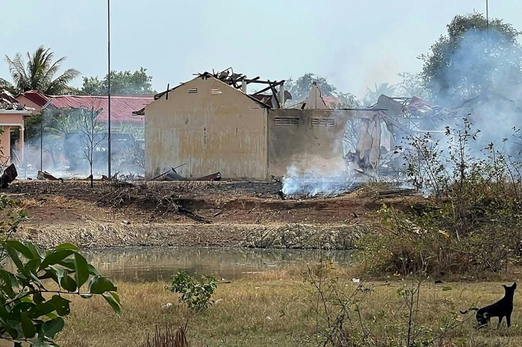 Regierung: Hitzewelle trug zu tödlicher Munitionsexplosion in Kambodscha bei