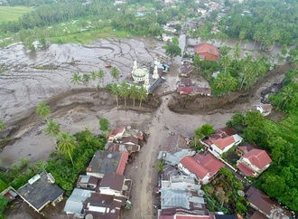 Zahl der Toten durch berschwemmungen und Gerlllawinen in Indonesien steigt weiter