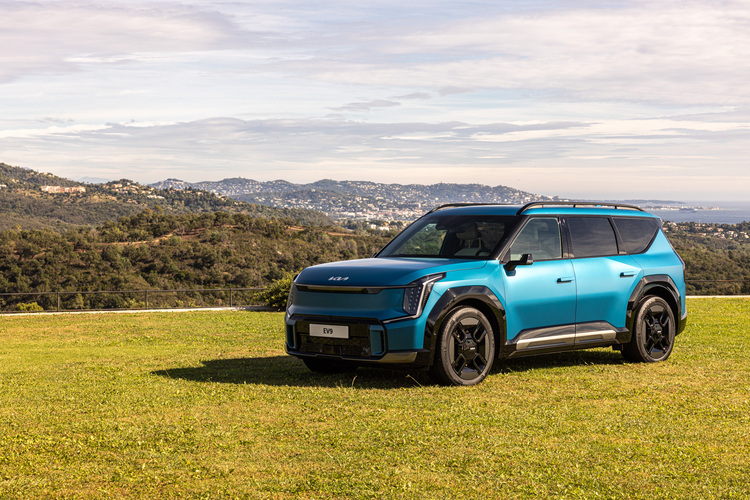 Alles außer gewöhnlich der neue Kia EV9