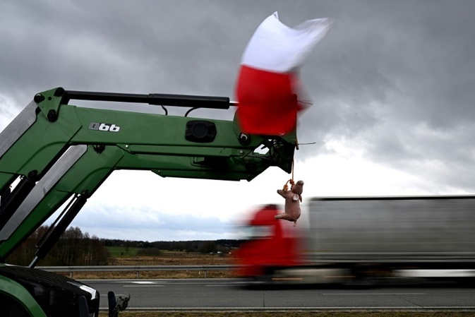 Polnische Bauern wollen Sonntag A12 nach Deutschland blockieren