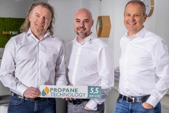 INNOVATIONSFEUERWERK BEI M-TEC