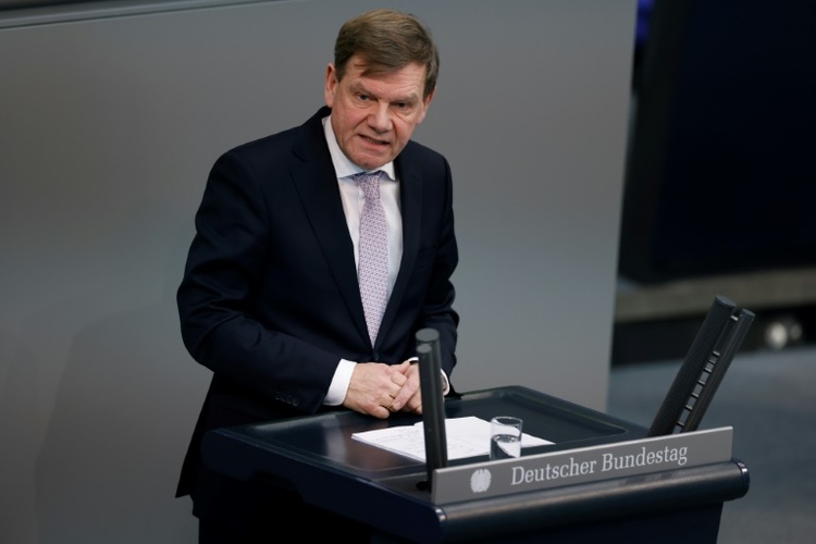 CDU-Verteidigungspolitiker kritisiert Überlegungen zu 