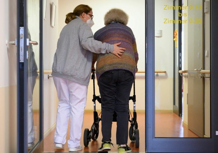 Diakonie: Pflegesystem kollabiert ohne häusliche Betreuung
