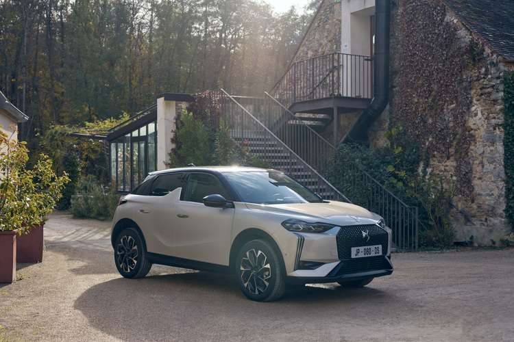 DS Automobiles mit Hybrid-Technologie für DS 3 und DS 4