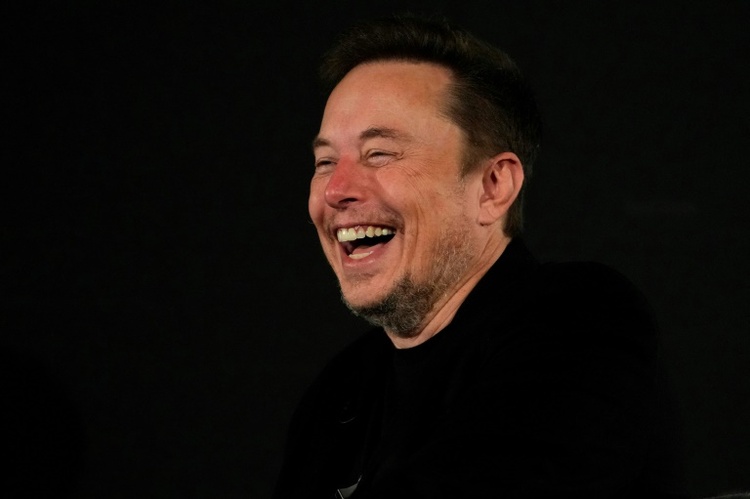 Tesla hält an von Richterin gekipptem Milliarden-Gehaltspaket für Musk fest