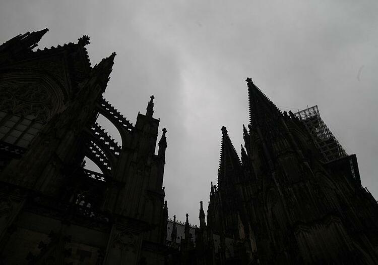 Wetterdienst warnt vor Starkregen und schwerem Gewitter in Köln