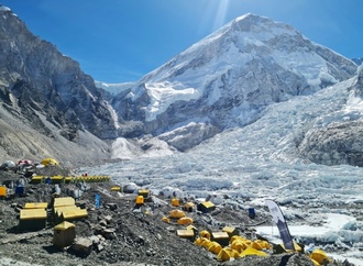 Leiche eines vermissten mongolischen Bergsteigers am Mount Everest gefunden