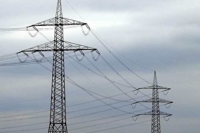 Dreyer für mehr oberirdische Stromtrassen