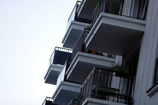Umfrage: Jeder Neunte mit Balkon will Balkonkraftwerk installieren