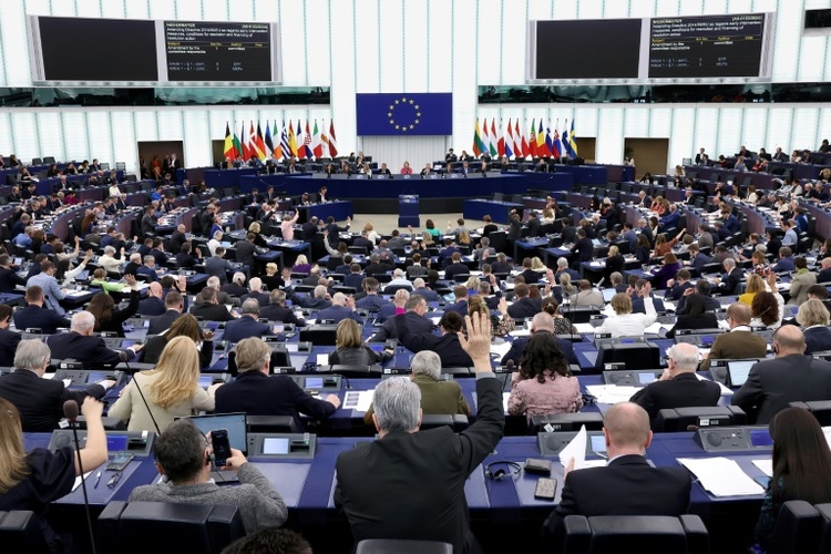 Green Deal: Konservative stimmten in EU-Parlament 340 Mal mit rechten Fraktionen