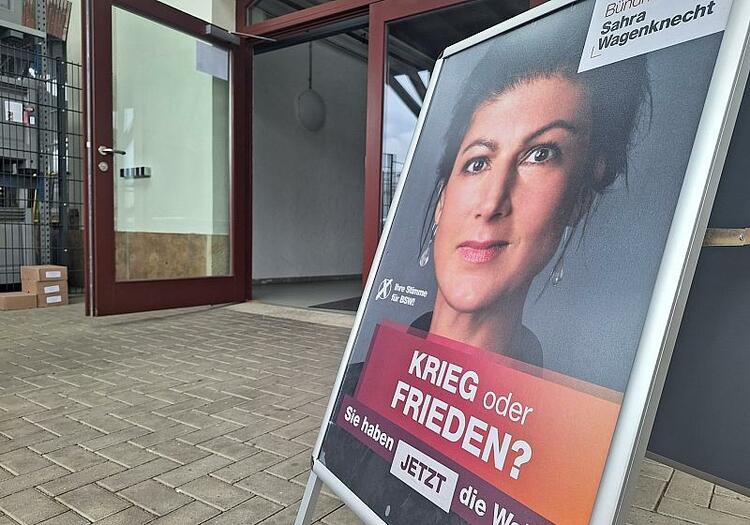Kühnert wirft Wagenknecht 