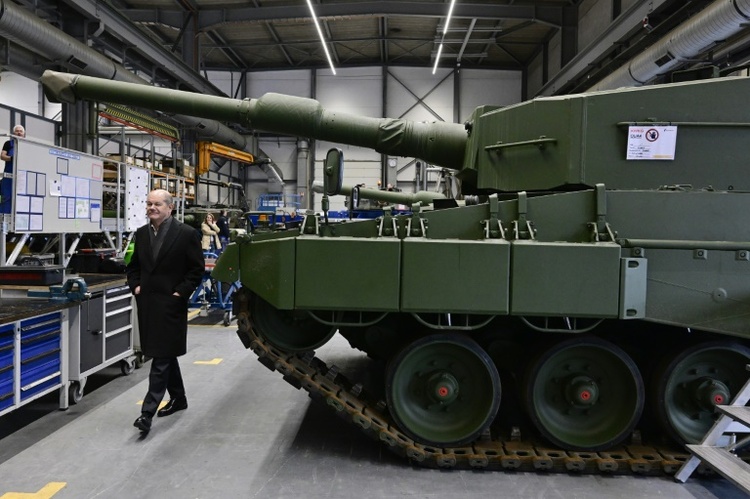 Rheinmetall eröffnet Reparaturbetrieb für deutsche Panzer in Ukraine