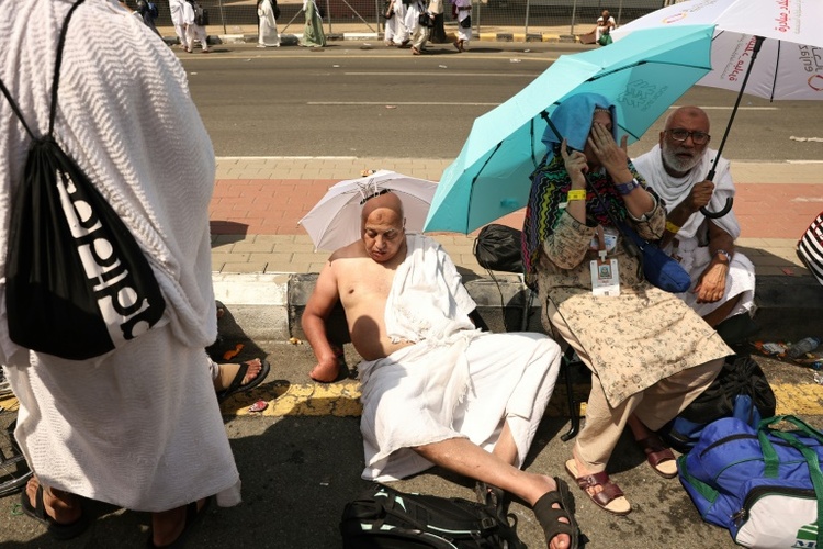 AFP-Zählung: Mehr als tausend Tote bei Pilgerfahrt Hadsch in sengender Hitze