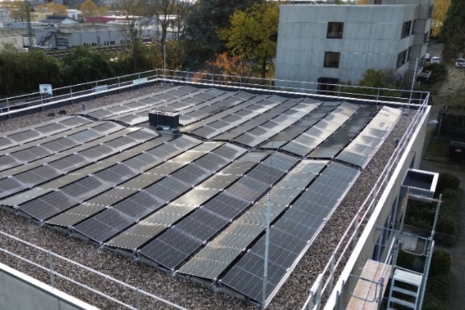 Rheingas setzt Zeichen für Nachhaltigkeit: Sonnenstrom aus neuer Photovoltaik-Anlage am Standort Brü
