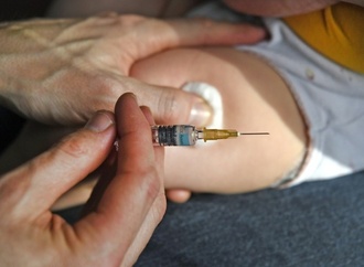 Schutz vor schweren RSV-Infektionen: Stiko empfiehlt Impfung von Neugeborenen