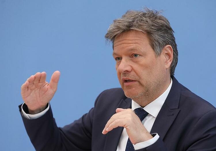 Habeck legt Maßnahmen zur Beschleunigung des Erdwärme-Ausbaus vor