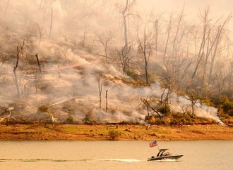 Mehr als 25.000 Menschen mssen vor Waldbrand in Kalifornien fliehen
