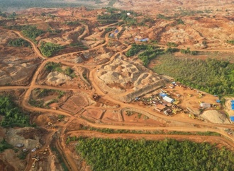 Satelliten-Analyse: Riesige Waldflchen in Indonesien fr den Bergbau gerordet