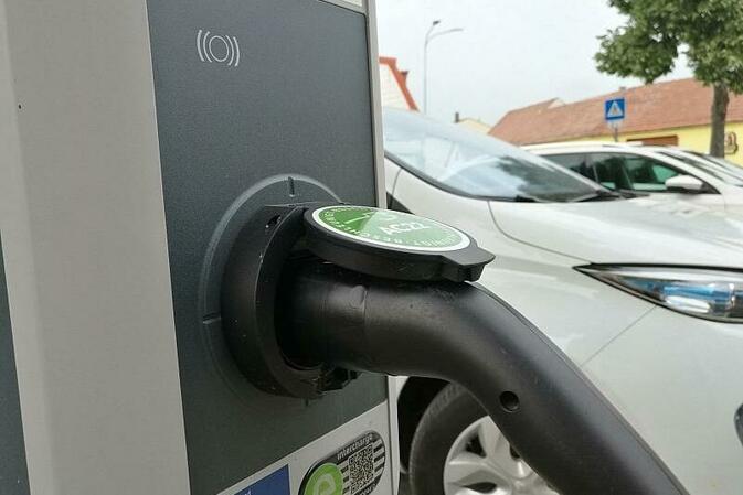 Absatzkrise bei E-Autos setzt Europas Batteriehersteller unter Druck
