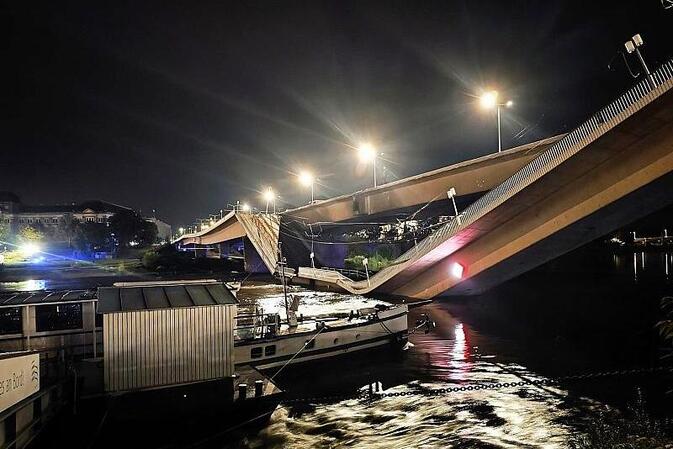 Carolabrücke in Dresden teilweise eingestürzt