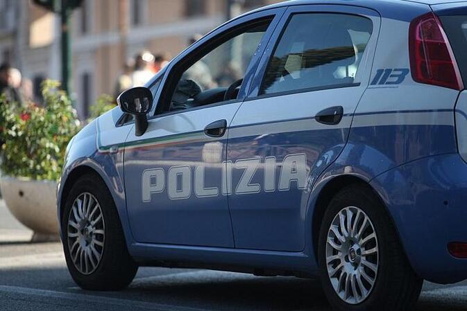 Italien: Auto rast in Fußgänger - zwei deutsche Schülerinnen tot