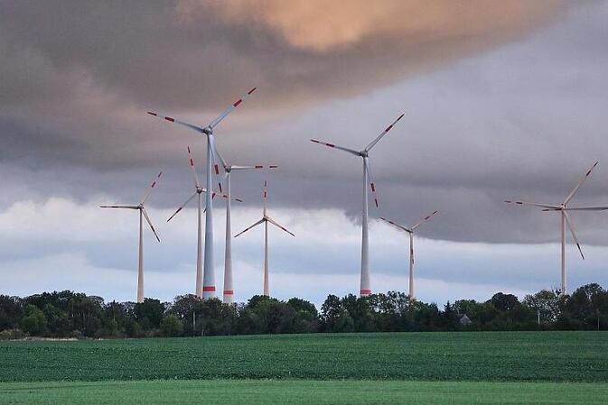 Netzentgelte in Regionen mit Wind- und Solar-Energie sinken ab 2025