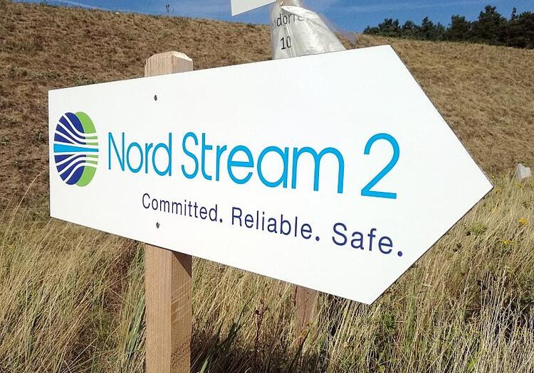 Ex-Kanzlerin verteidigt Nord Stream 2