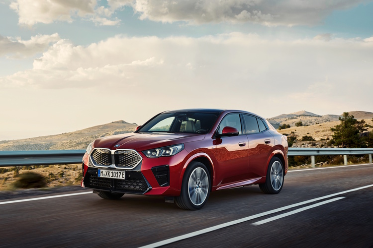 Autokosten für E-Mobile und Verbrenner  - Von Preis und Ladeprofil hängt alles ab 