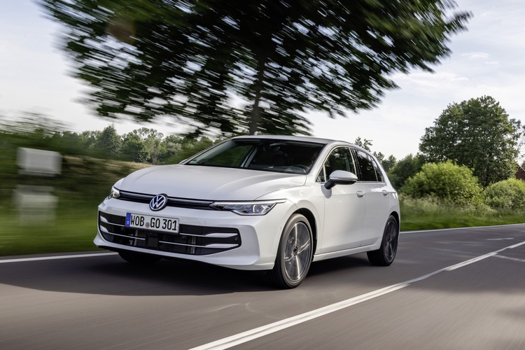 Die beliebtesten Autos 2024 - VW dominiert die Top Ten