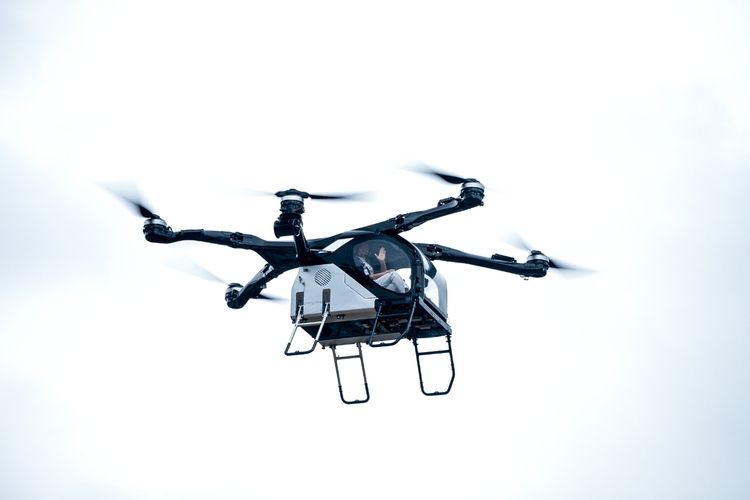 Hintergrund Flugautos  - Ganz schön abgehoben 