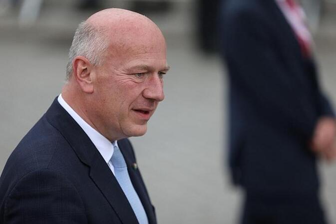 Berlins Regierender lobt Krisenstäbe zu Maul- und Klauenseuche