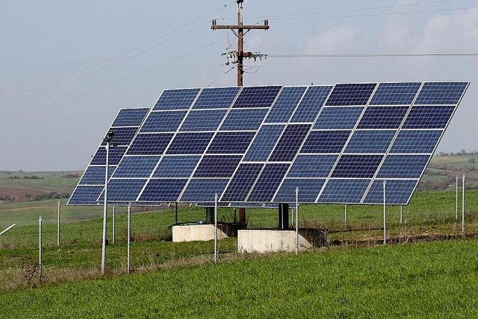 Vattenfall sieht in Solaranlagen über Äckern ''große Chance''