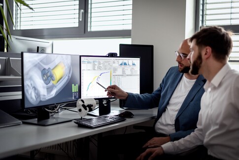 KI entwickelt Antriebsstränge für Elektroautos - Ein Tag statt vieler Monate