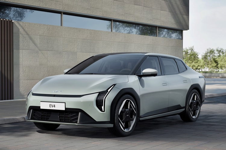 Kia EV4  - Mittelklasse-Stromer im Doppelpack