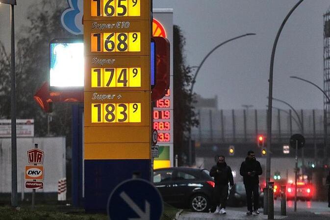 Kraftstoffpreise deutlich gesunken