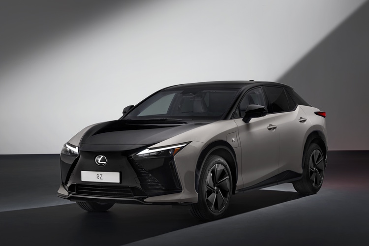 Neue Technik für den Lexus RZ - Digitale Lenkung und Flugzeug-Feeling