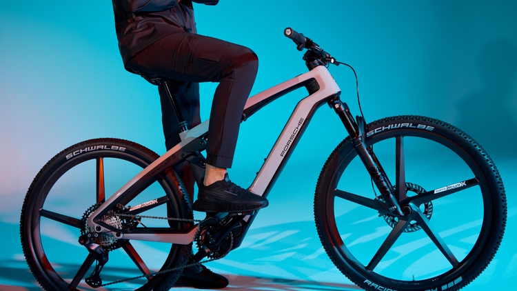 Porsche überarbeitet das eBike Sport  - Leicht und geländetauglich