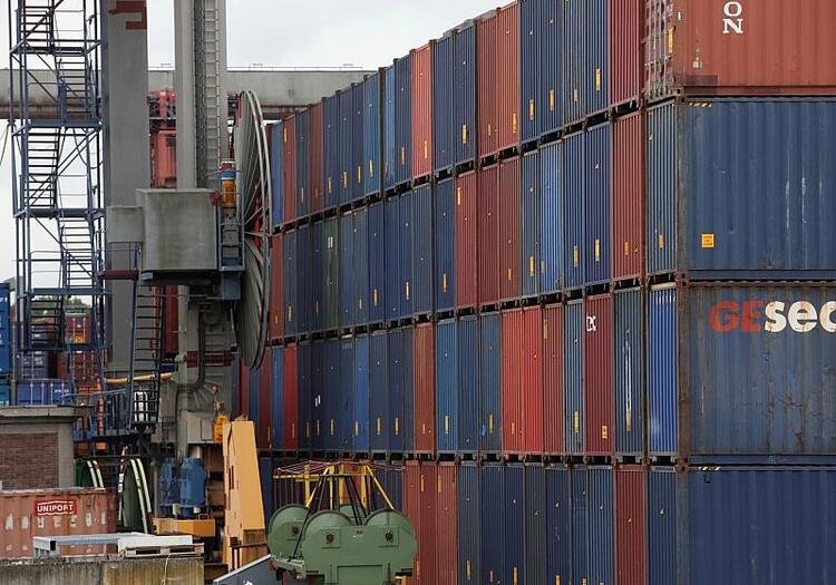 EU und Arabische Emirate vereinbaren Freihandelsgespräche