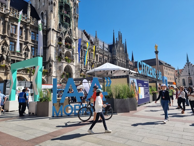 Mobilitätsmessen in der Krise - IAA Mobility bleibt stabil, polisMOBILITY abgesagt