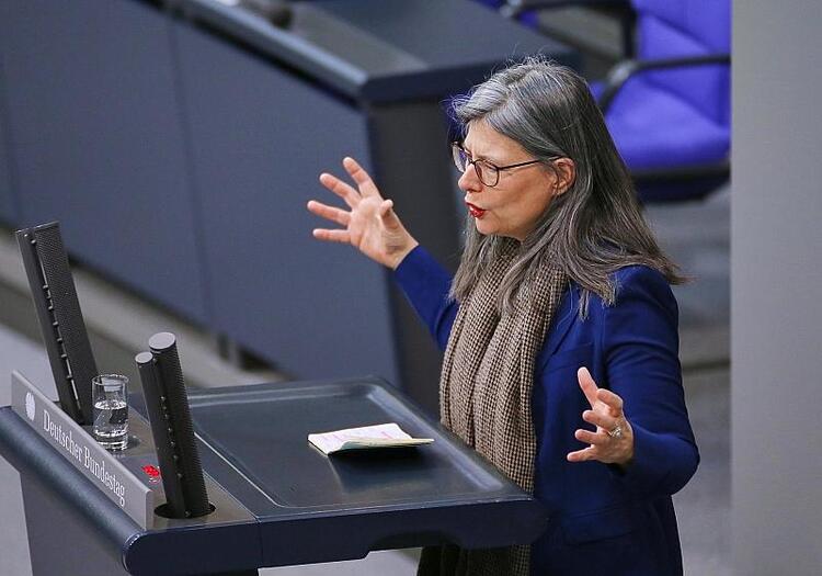 Scheer warnt vor Rückschritten beim Klimaschutz