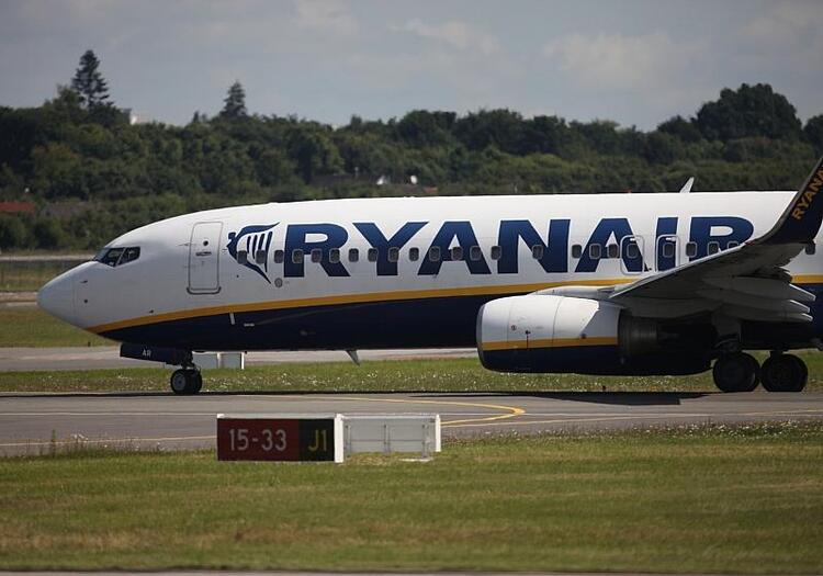 Ryanair-Maschine muss in Memmingen notlanden - Mehrere Verletzte