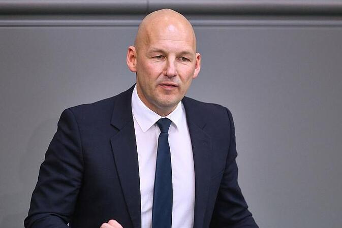 Union bezeichnet Hitzefrei-Vorstoß der Linken als ''weltfremd''