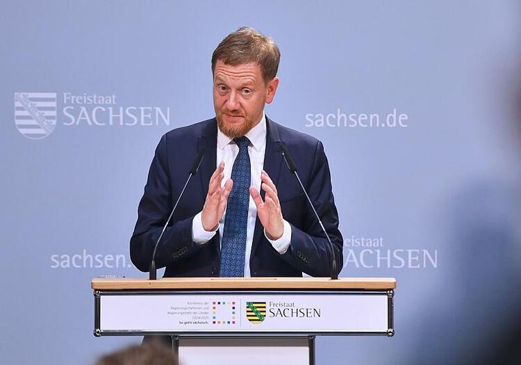 Kretschmer will Strompreisdeckel für alle Unternehmen